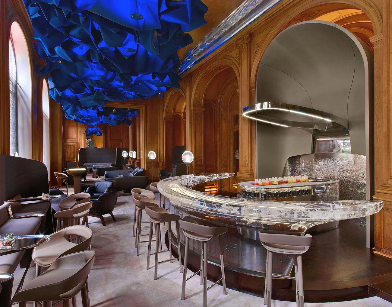 HÔTEL PLAZA ATHÉNÉE PARIS ボールペン ジャンク(m48 Energy of Opposition: Redesigning the Hôtel Plaza Athénée — KNSTRCT